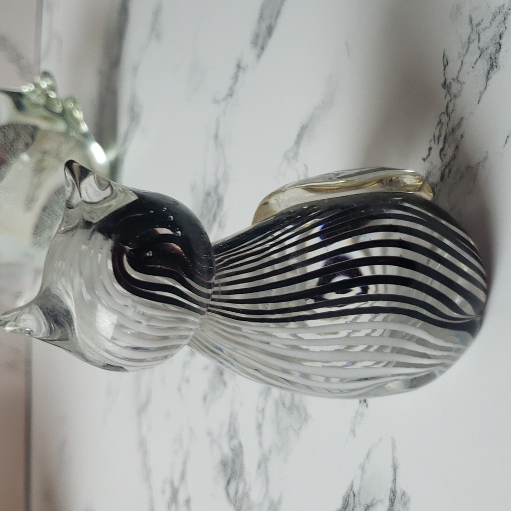 Cat & Fish Paperweights - Picture 6 of 9